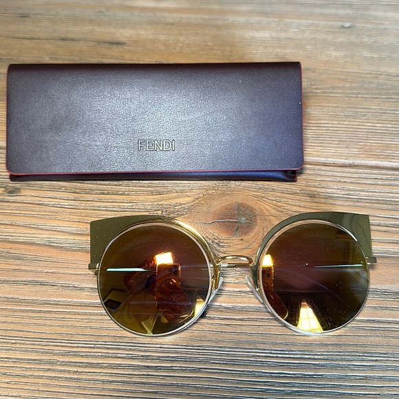 Fendi “Eyeshine” Cat Eye Sunglasses - Picture 3 of 11